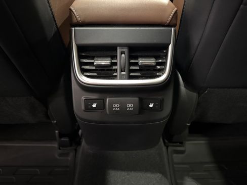 Used 2020 Subaru Outback Touring XT image 37