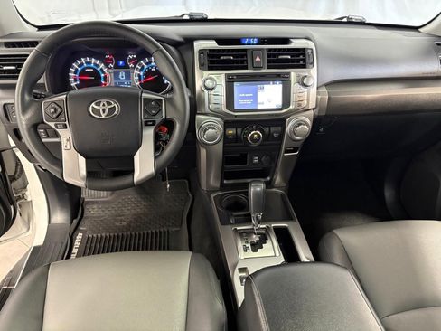 Used 2019 Toyota 4Runner SR5 Premium image 19