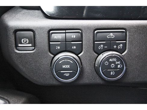 Used 2023 Chevrolet Silverado 1500 RST w/ Z71 Off-Road Package AWD/4WD image 19