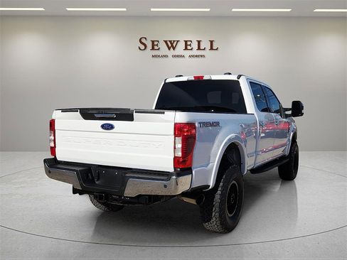 Used 2020 Ford F250 XLT w/ Tremor Off-Road Package image 5
