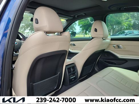 Used 2021 BMW 330i Sedan w/ Convenience Package RWD image 13