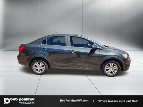 Used 2014 Chevrolet Sonic LT FWD image 24