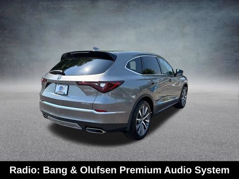 Used 2025 Acura MDX w/ Technology Package AWD/4WD image 10