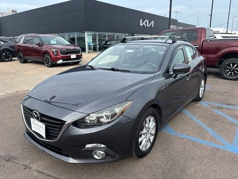Used 2014 MAZDA MAZDA3 i Touring w/ Technology Package FWD image 1