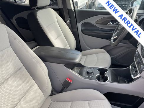 Used 2023 GMC Terrain SLE w/ Driver Convenience Package image 36