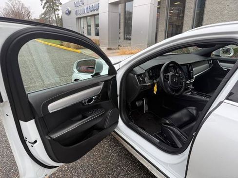 Used 2019 Volvo V90 T5 R-Design w/ Advanced Package image 1