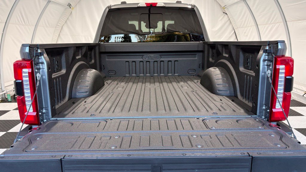 New 2026 Ford F350 Lariat w/ Tremor Off-Road Package AWD/4WD image 4