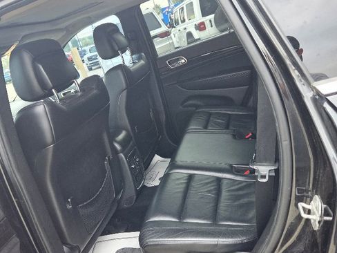 Used 2013 Jeep Grand Cherokee Laredo image 11