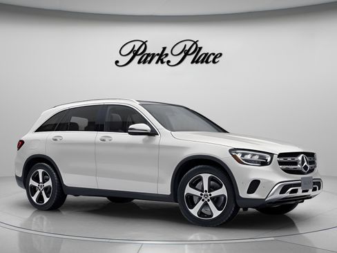 Used 2020 Mercedes-Benz GLC 300 image 31