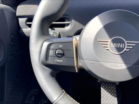 Certified 2025 MINI Cooper S FWD image 19
