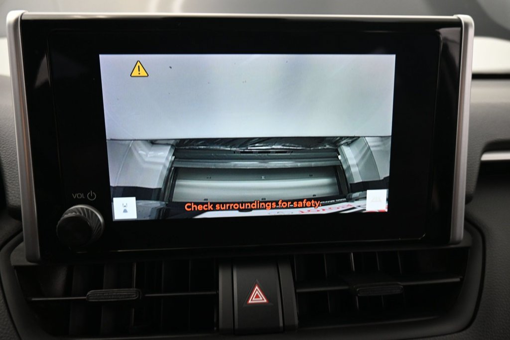 Used 2023 Toyota RAV4 LE AWD/4WD image 24