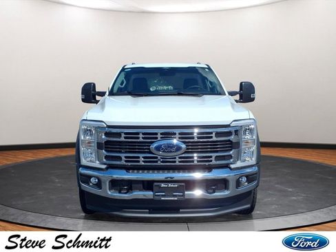 Used 2025 Ford F550 2WD Regular Cab Super Duty image 27