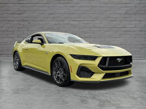 Used 2025 Ford Mustang GT Premium w/ GT Performance Package RWD image 40