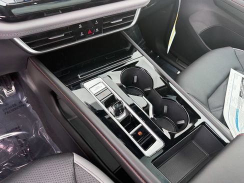 New 2026 Volkswagen Atlas Peak Edition AWD/4WD image 23