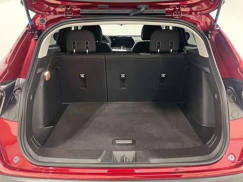 Used 2024 Chevrolet Trax LS w/ LS Convenience Package image 5