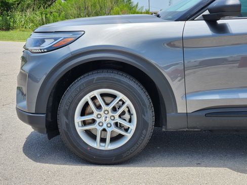 New 2026 Ford Explorer Active w/ Active Comfort Package RWD image 7