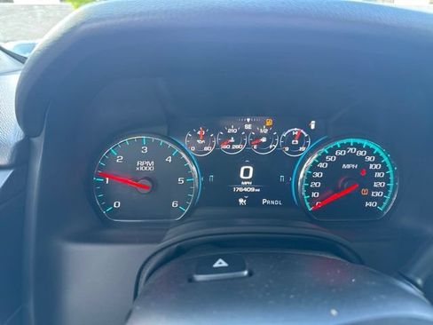 Used 2018 GMC Yukon XL Denali w/ Denali Ultimate Package RWD image 8