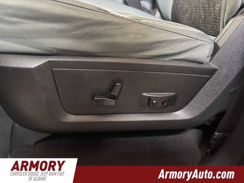 Used 2014 RAM 1500 Big Horn image 9