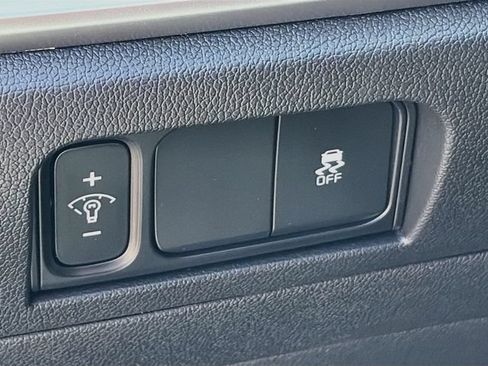 New 2026 Kia Sorento LX FWD image 10