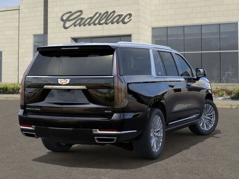 New 2026 Cadillac Escalade ESV Luxury w/ LPO, Floor Liner Package image 4