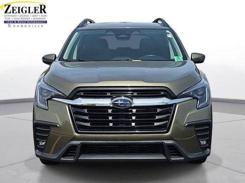 Used 2023 Subaru Ascent Limited AWD/4WD image 2