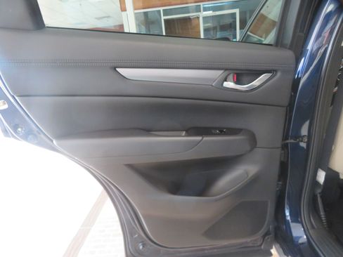 Used 2019 MAZDA CX-5 Touring FWD image 16