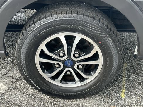 Used 2022 Ford Transit 350 XLT image 22