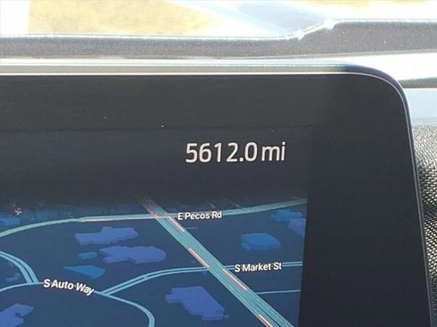 Used 2025 Ford Expedition Active image 32