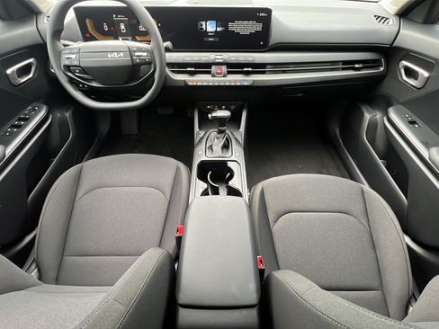 New 2026 Kia K4 FWD image 10