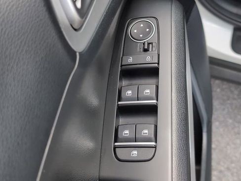 Used 2024 Kia Soul LX w/ Option Group 015 image 16