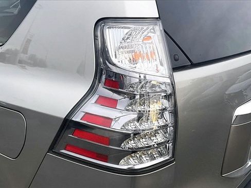 Used 2022 Lexus GX 460 Premium image 20