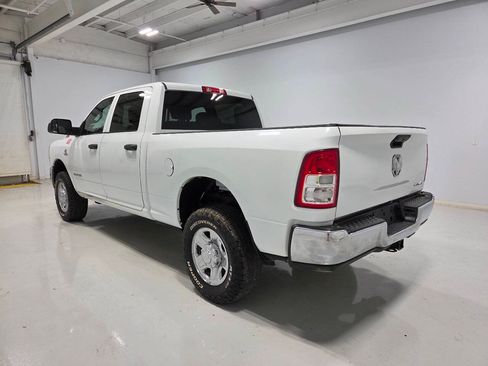 Used 2022 RAM 2500 Tradesman w/ Chrome Appearance Group AWD/4WD image 5