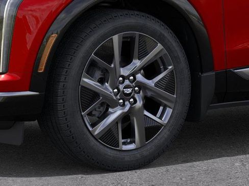 New 2025 Cadillac Optiq Luxury 1 image 9