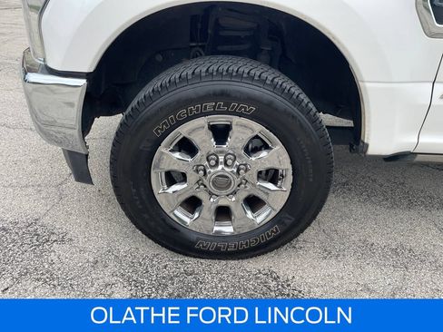 Certified 2019 Ford F250 King Ranch w/ King Ranch Ultimate Package AWD/4WD image 29