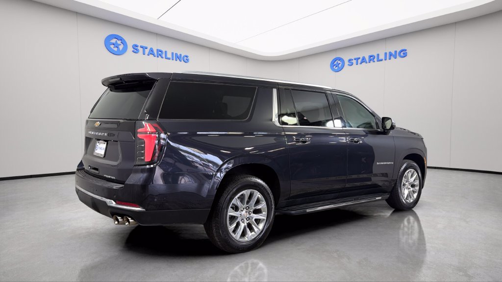 Used 2025 Chevrolet Suburban Premier RWD image 9