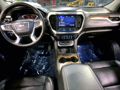 Used 2021 GMC Acadia SLE w/ Driver Convenience Package image 16