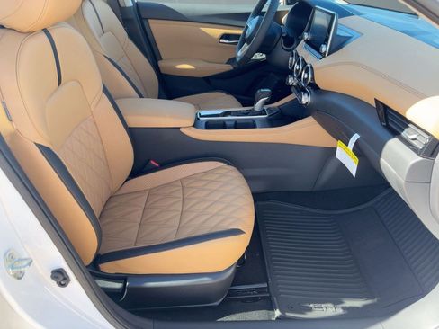 New 2025 Nissan Sentra SV w/ SV Premium Package image 30