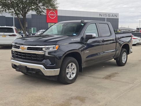 Used 2024 Chevrolet Silverado 1500 LT image 7
