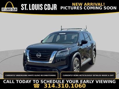 Used 2024 Nissan Pathfinder SL