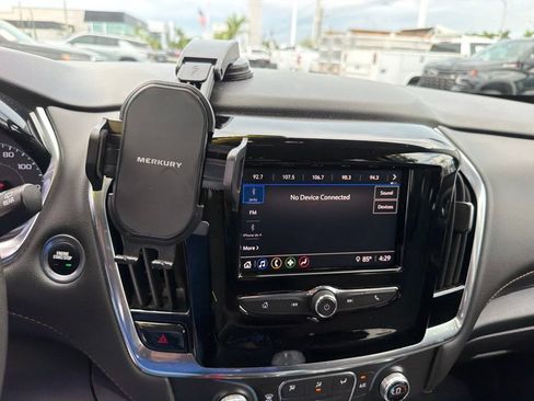 Used 2021 Chevrolet Traverse LS FWD image 4