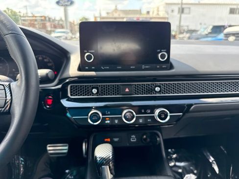 Used 2024 Honda Civic Sport image 12