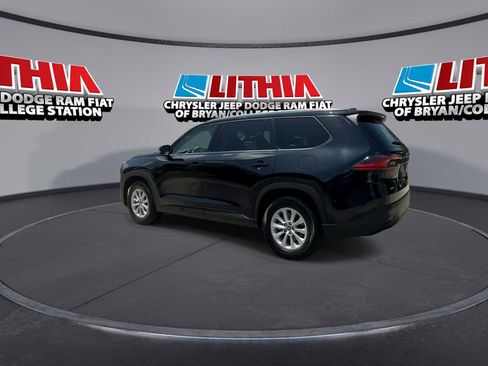 Used 2025 Toyota Grand Highlander AWD image 6