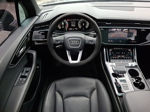 Used 2025 Audi Q7 2.0T Premium Plus w/ Premium Plus Package AWD/4WD image 12