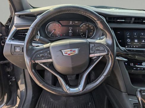 Used 2020 Cadillac XT6 Premium Luxury FWD image 22