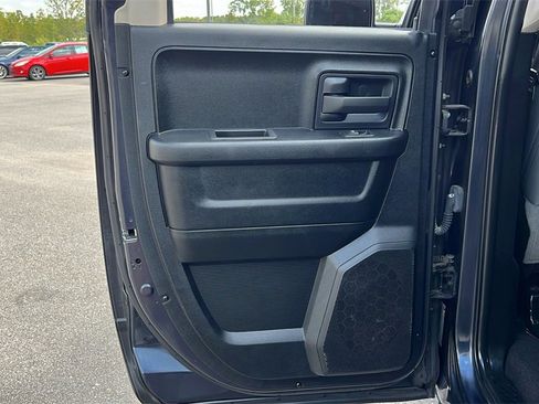 Used 2018 RAM 1500 ST w/ SXT Appearance Group image 26