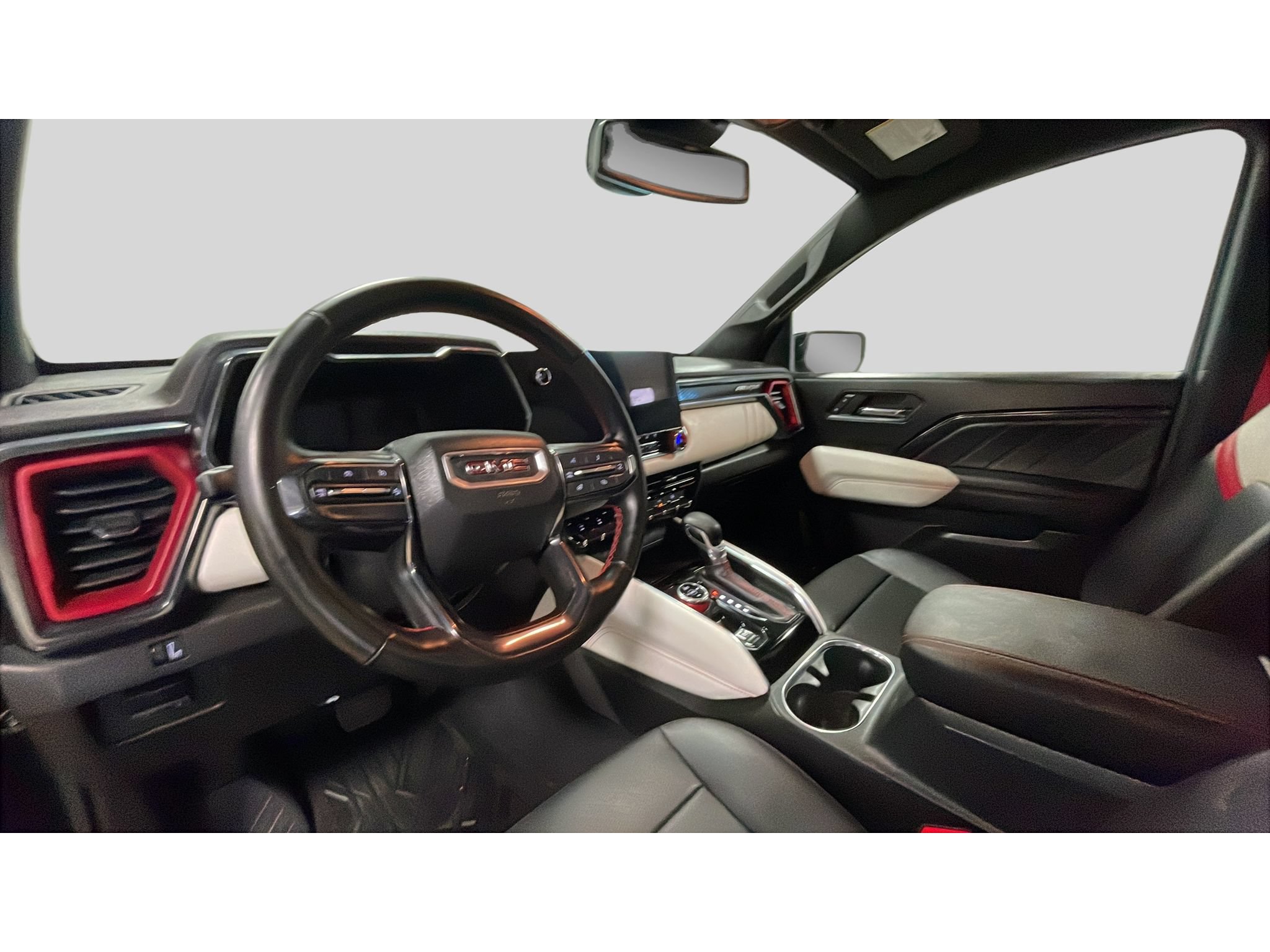 Used 2024 GMC Canyon AT4X AWD/4WD image 10