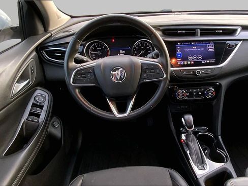Used 2022 Buick Encore GX Select w/ Sport Touring Package FWD image 6