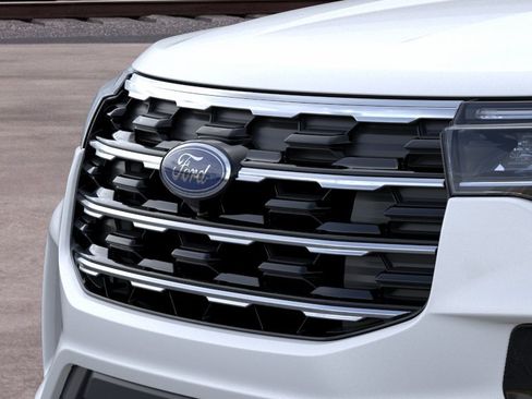 New 2026 Ford Explorer Active RWD image 17