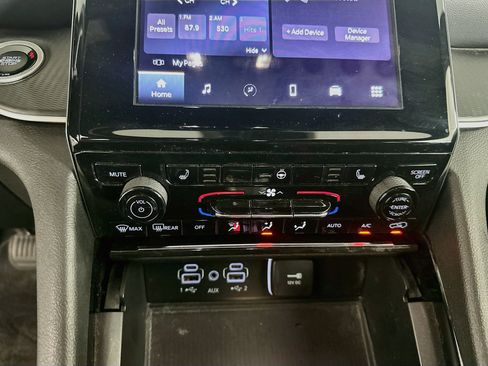 Used 2023 Jeep Grand Cherokee L Laredo AWD/4WD image 23