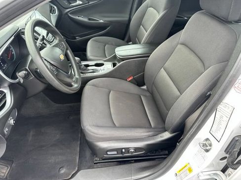 Used 2024 Chevrolet Malibu LT FWD image 10